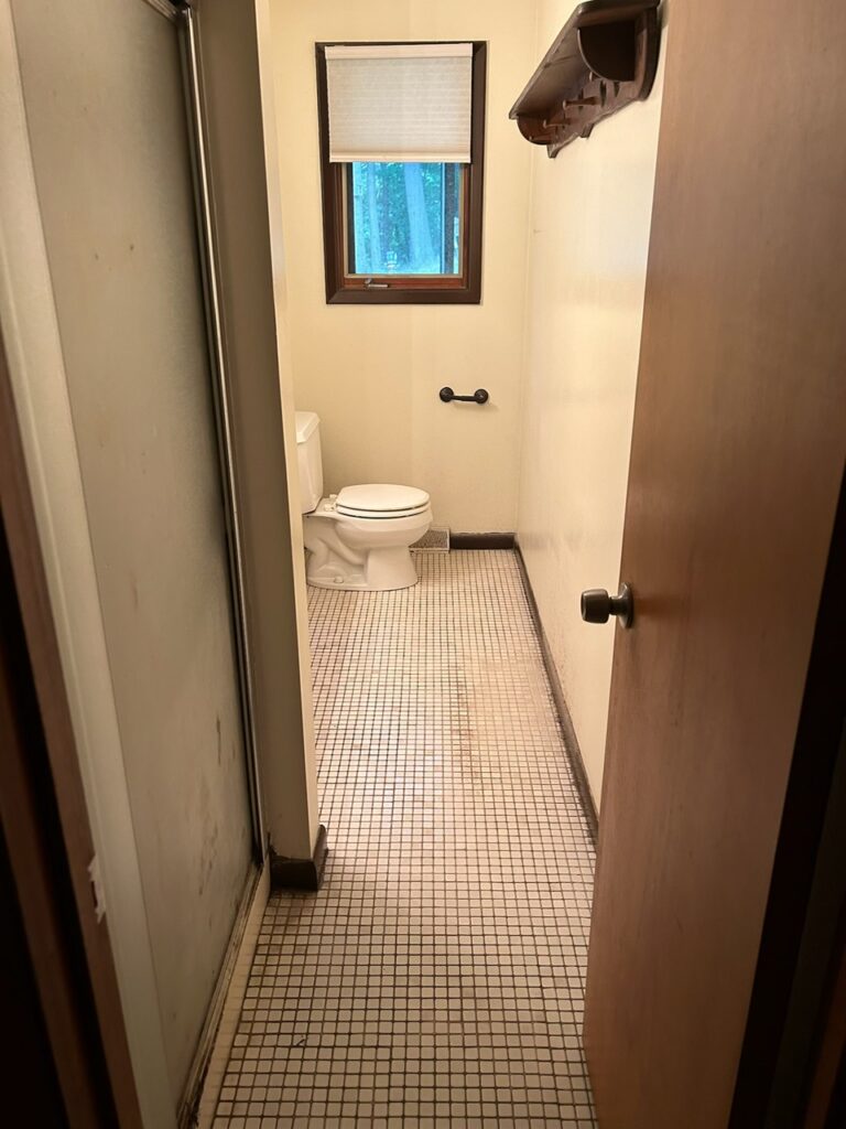 Bathroom remodel before